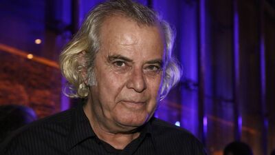 Tarık Akan'dan haber var