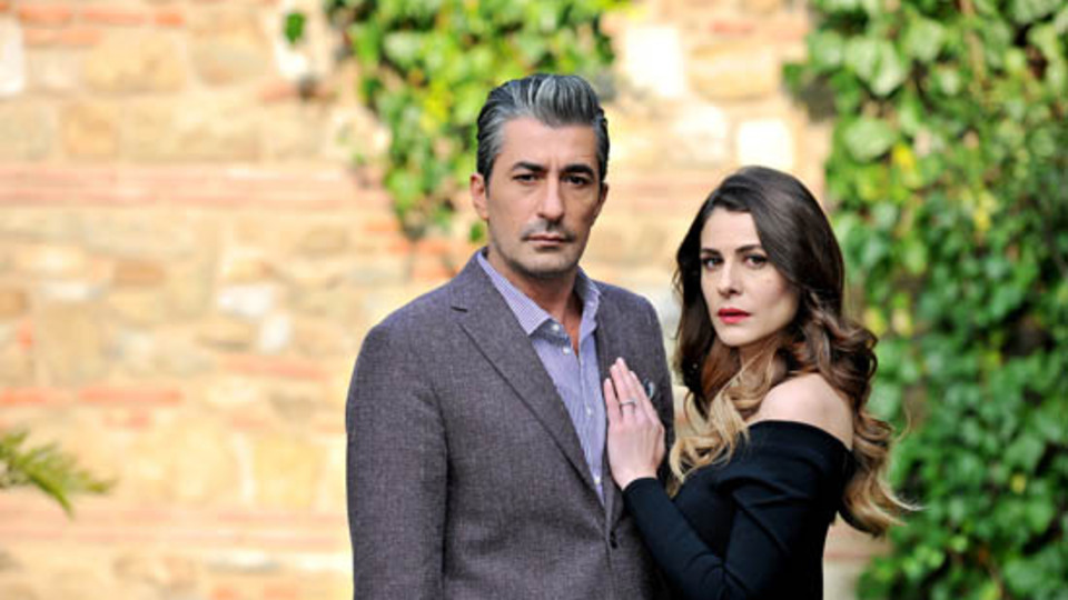 Paramparça dizi ekibi Göcek halkını isyan ettirdi