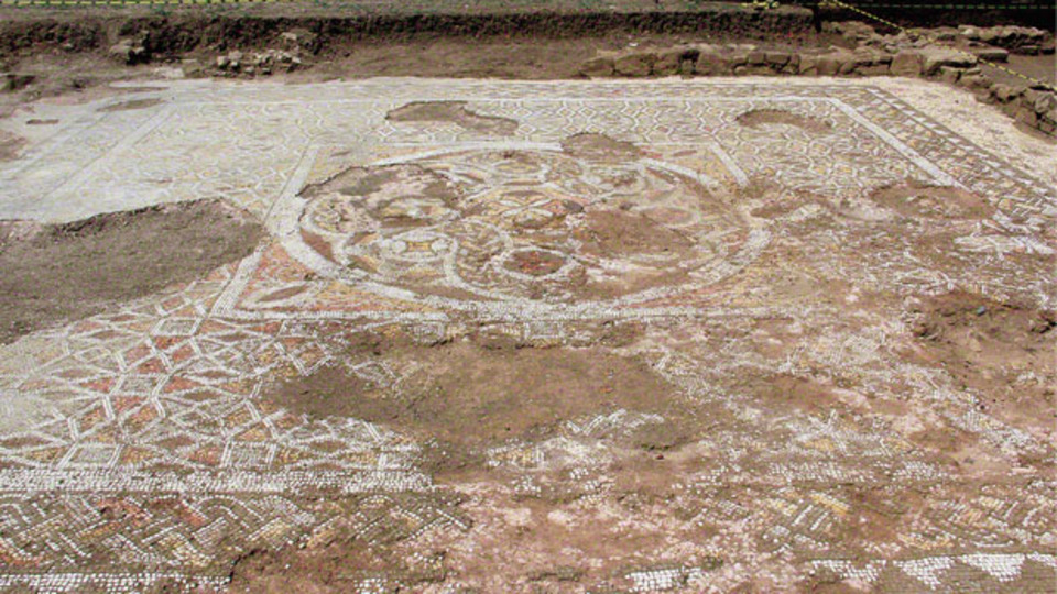 Burası 1709 yıl önce göl manzaralı lüks bir villaydı