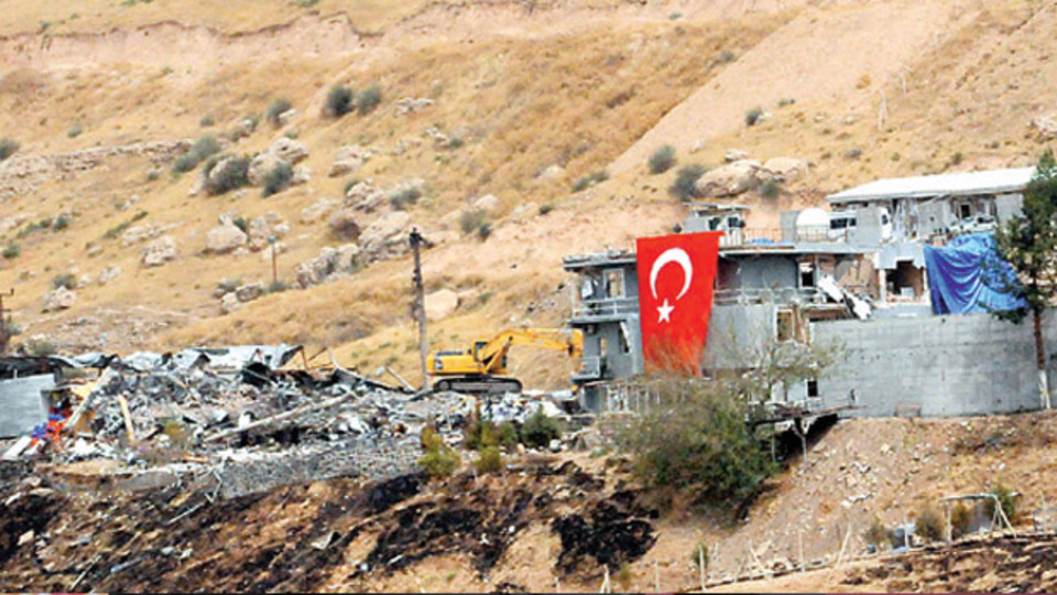 Bombayı sınırdan geçirip kırsalda yüklemişler