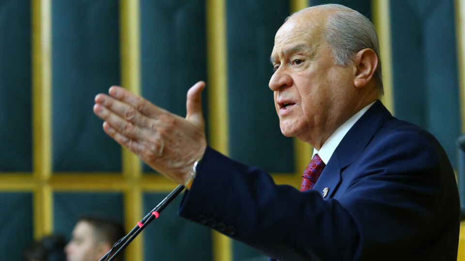 Bahçeli FETÖ'nün aracısını azarlayınca...