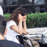 Sevgililerin koyu sohbeti