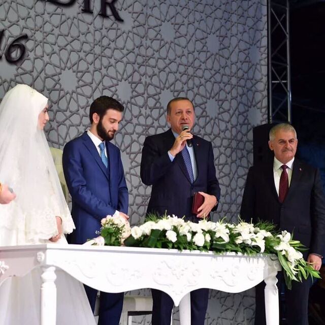 Cumhurbaşkanı Erdoğan ve Başbakan Yıldırım nikah şahidi oldu
