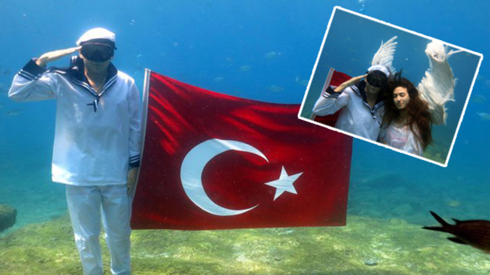 Denizde Türk bayrağı açtılar