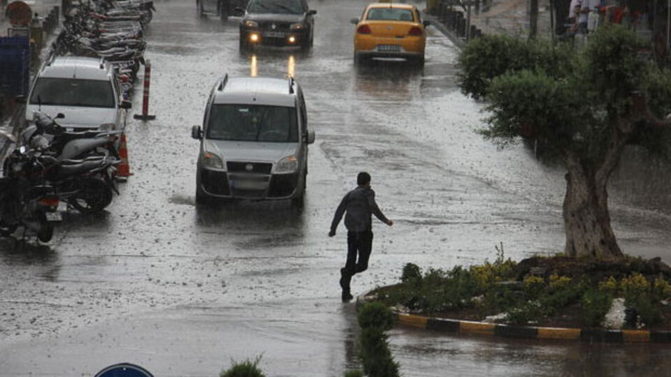 Meteoroloji saat verdi!