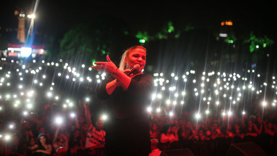 56 yaşında 3 aylık hamile