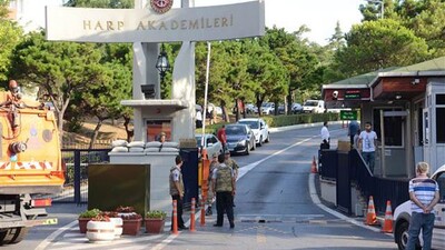 FETÖ'cü subaylar çalıntı sorularla kurmay olmuş!