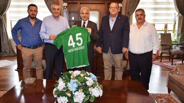 Akhisar'dan Vali Güvençer'e ziyaret