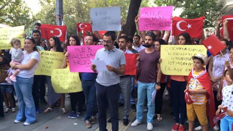 Öğretmenlerden 'eş durumu' eylemi