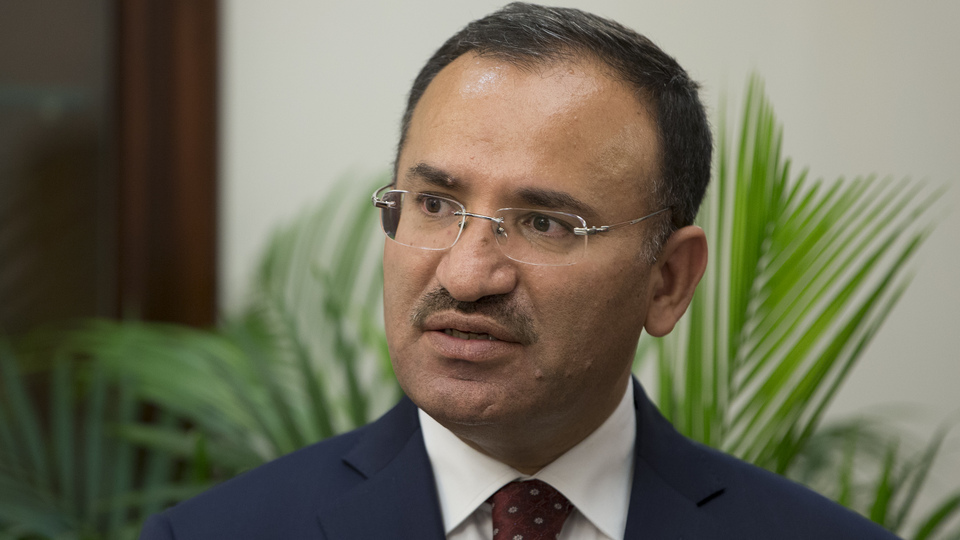 Hükümetten kabine revizyonuna ilk yorum