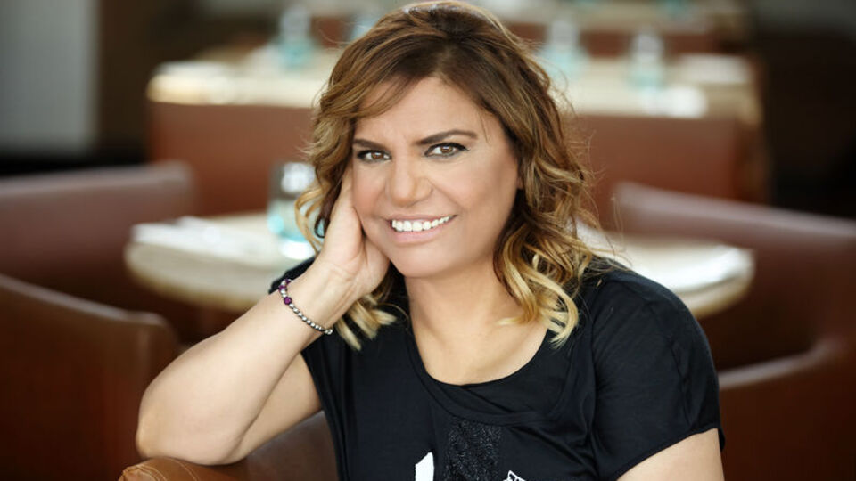 56 yaşında nasıl hamile kaldı?