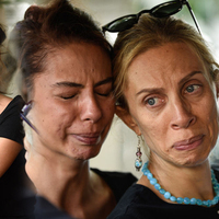 Gözyaşlarıyla uğurlandı