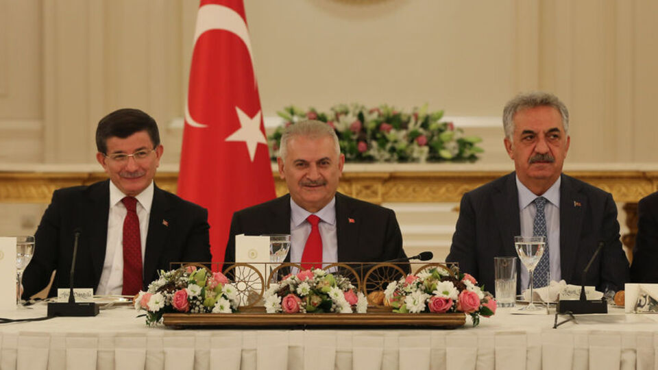 Başbakan eski bakanlarla ne konuştu?