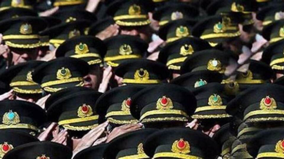 TSK'da yeni FETÖ ihraçları!