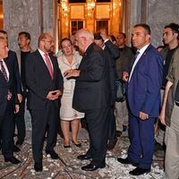 AP Başkanı Meclis'i ziyaret etti