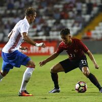 Rakiplerinin başını döndürdü