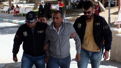 Akşam gittiği barda kendisini döven 2 kişiyi sabah öldürdü!