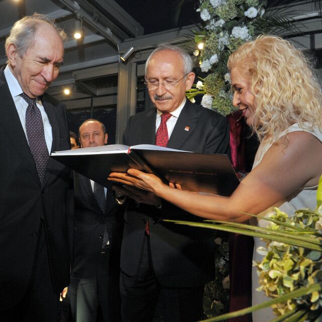 Kılıçdaroğlu, nikah şahitliği yaptı