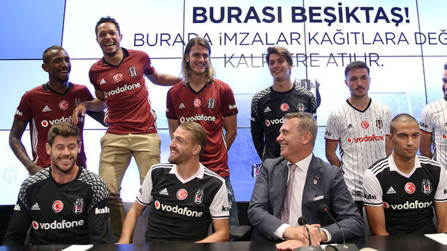 Adriano'dan boy esprisi!