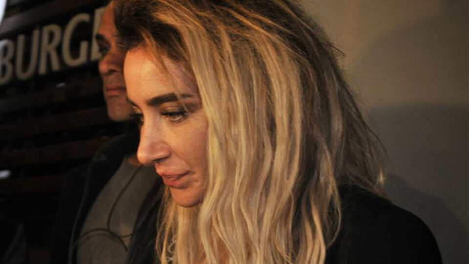 Sıla'ya bir şok daha!