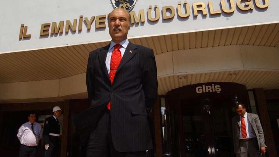 Hüseyin Çapkın FETÖ üyeliğinden tutuklandı