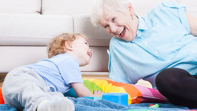 Yaşlı anneler yolda... Peki annelik yaşı kaç olmalı?