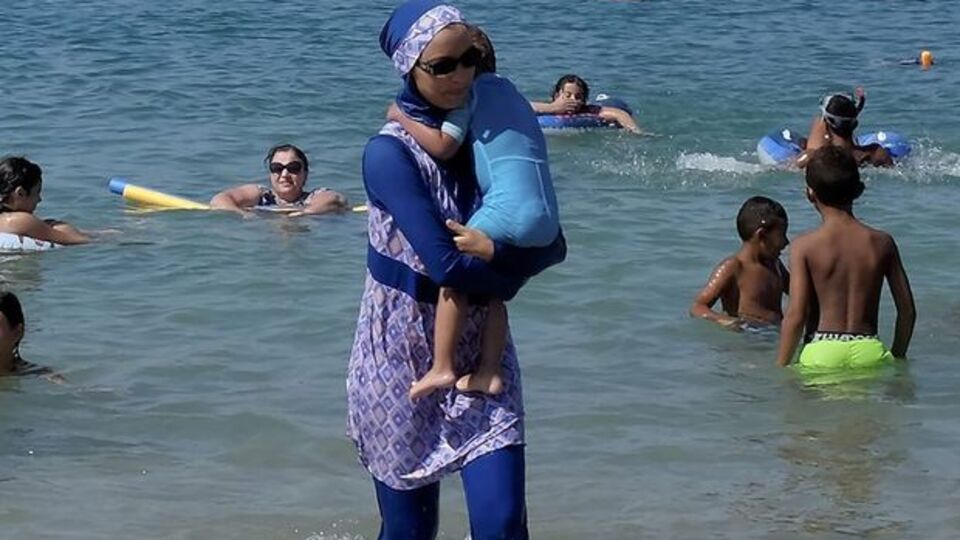 Fransa'da tesettür mayosu krizinde yeni gelişme!