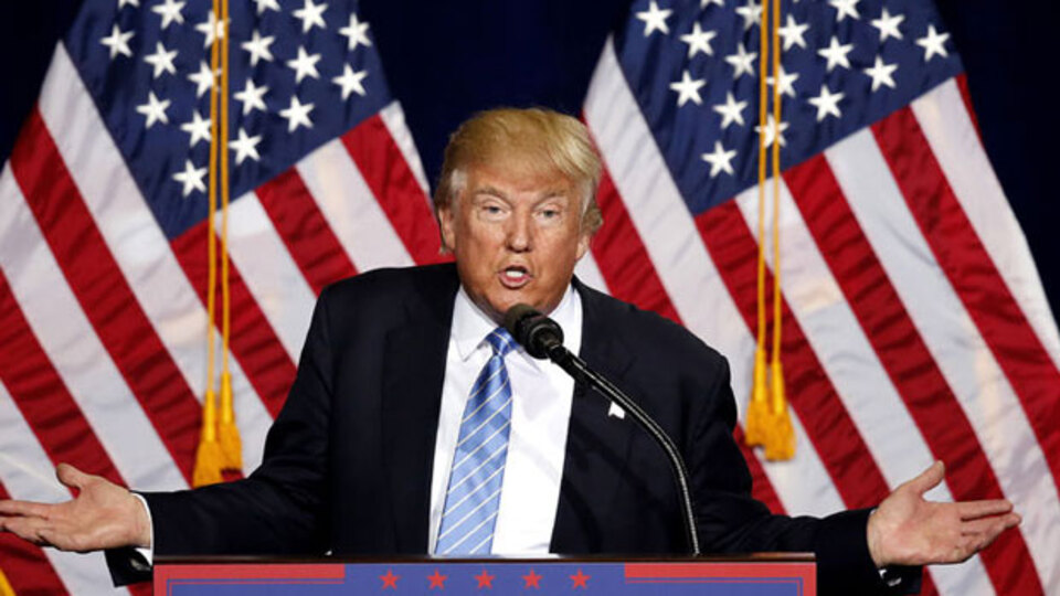 Trump, Clinton'ı geçti