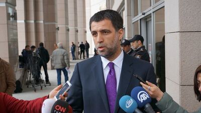 Hakan Şükür'e bir şok daha!