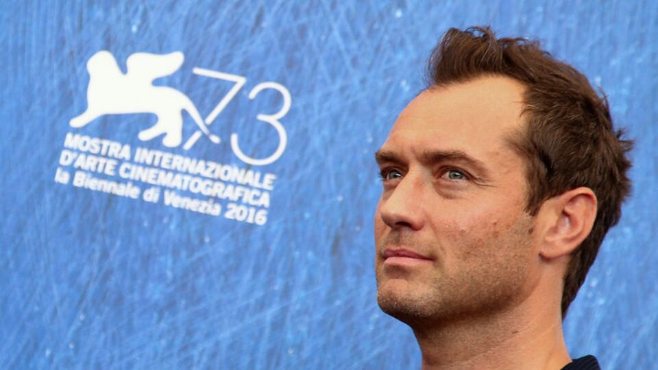 Jude Law günah çıkardı!