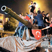 "Adil Öksüz özel yetişmiş mollaydı"