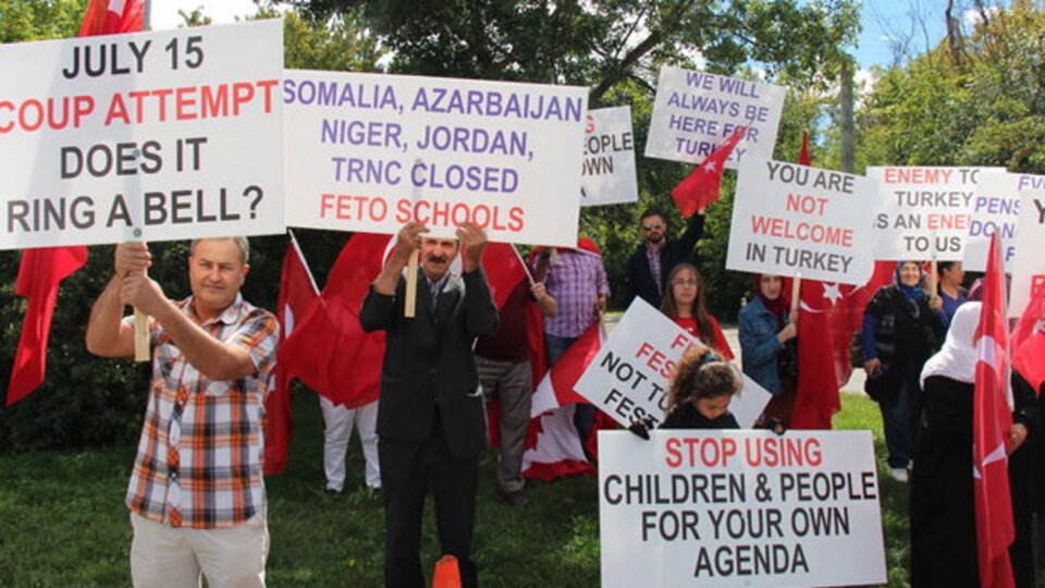 Kanada'da FETÖ festivaline protesto