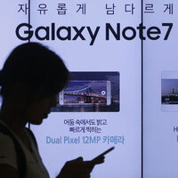 Samsung çareyi kriz ‘yönetimi’ kurmakta buldu