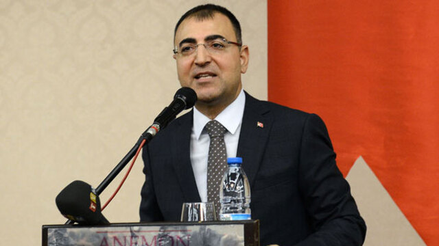 Bakan Tüfenkci vatandaşla bayramlaştı