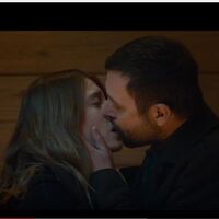 Serenay ile Nejat dudak dudağa