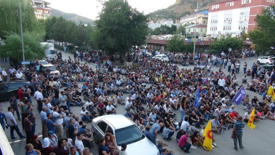 'Tunceli'deki öğretmenler görevlerine iade edilecek'