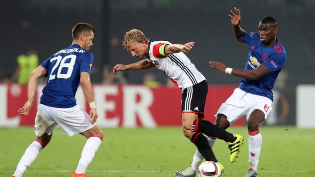 Kuyt, Pogba'yı şaşırttı!