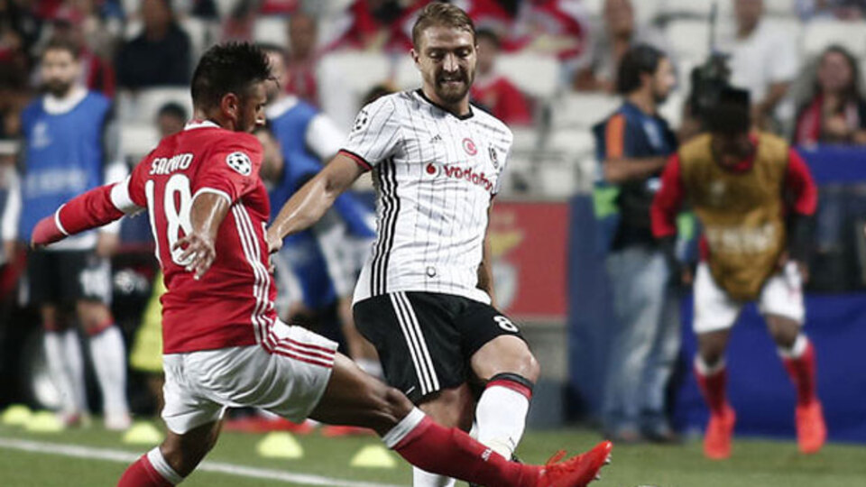 Beşiktaş'ta flaş karar!