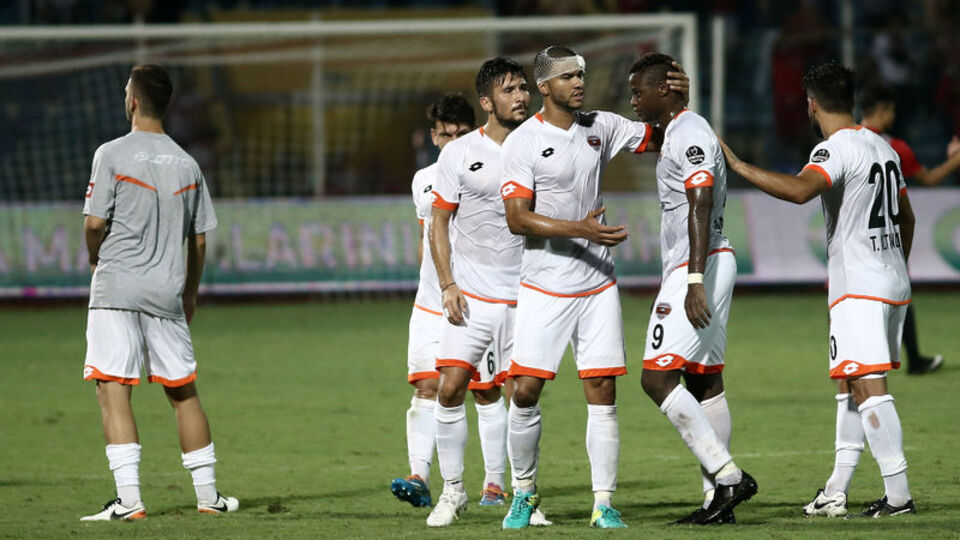 Adana 3 puana hasret