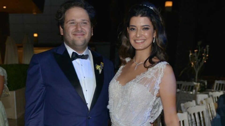 Ünlü oyuncu evlendi!