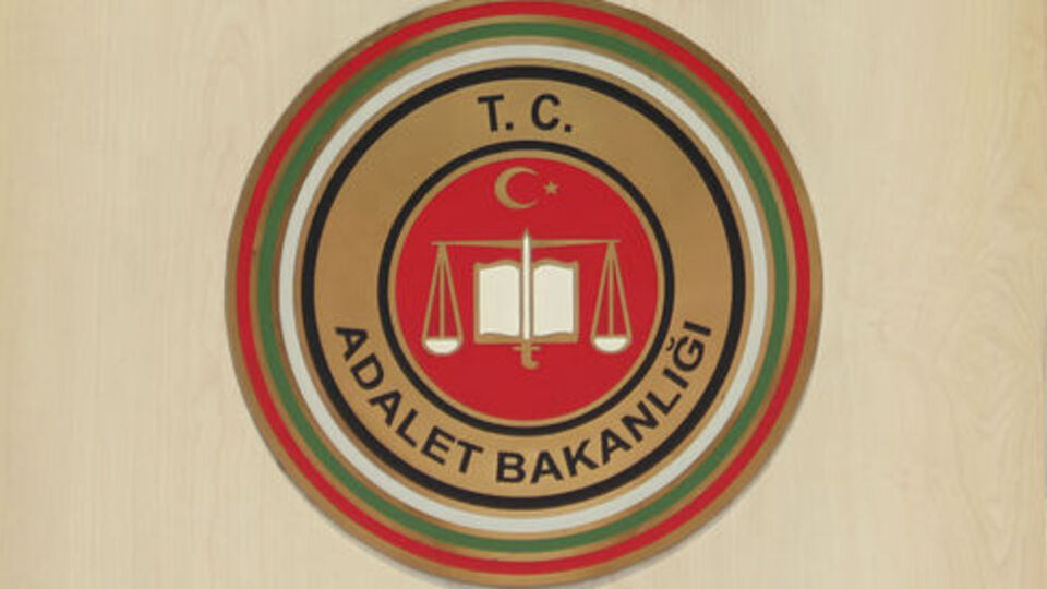 Adalet Bakanlığı 3 bin 721 personel alıyor