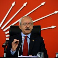 "FETÖ'cü Adil Öksüz neden yakalanmıyor?"