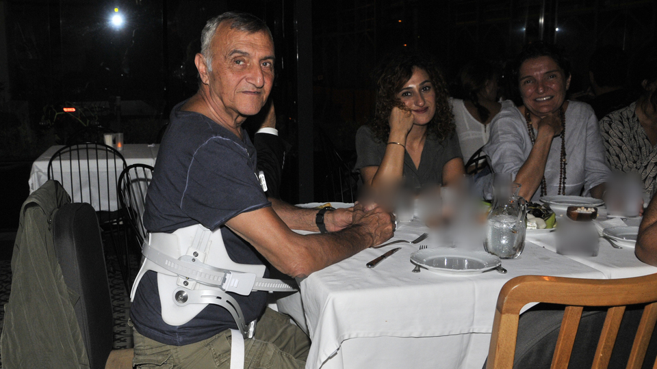 Tarık Akan için evden çıktı