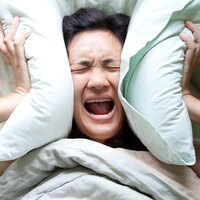 Neden uykuda çığlık atarız?