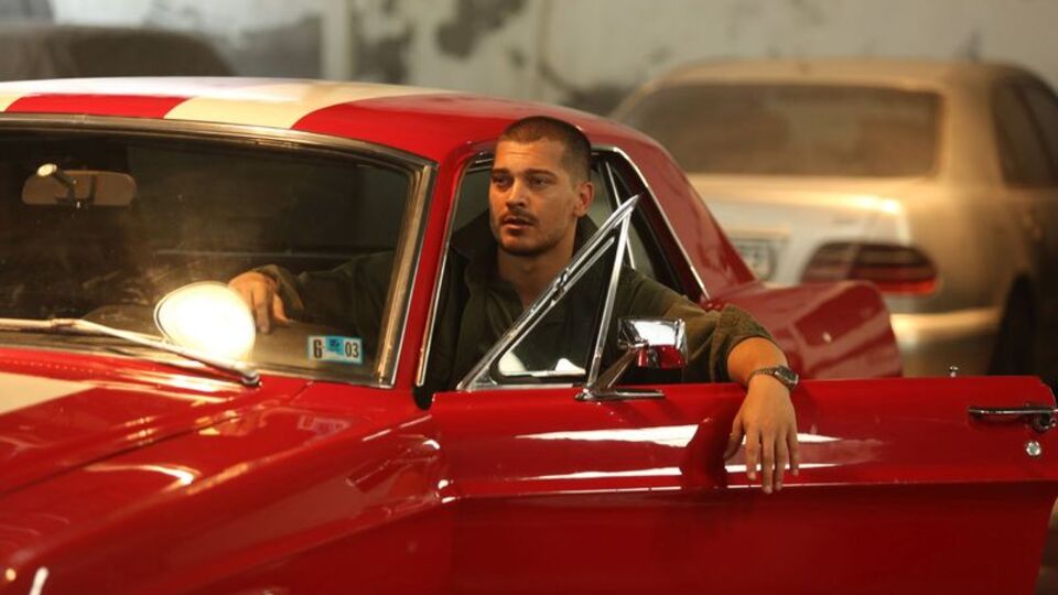 'İçerde' ilk bölümüyle izleyiciyi ekranlara kilitledi