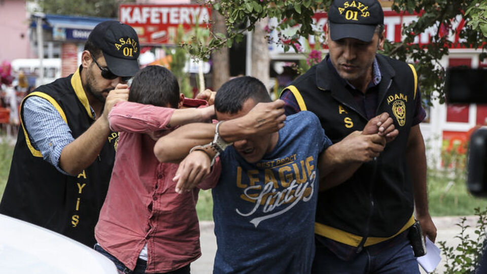 "Sizin ananızı da gasp edeceğim"