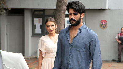 "Kızımızla tanışmadan mı gideceksin?"