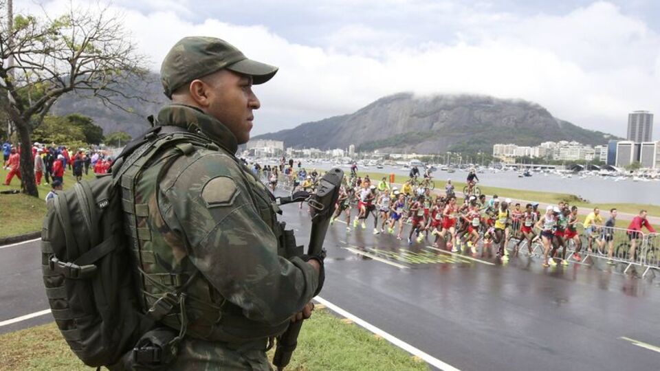 Rio ucuz kurtulmuş!
