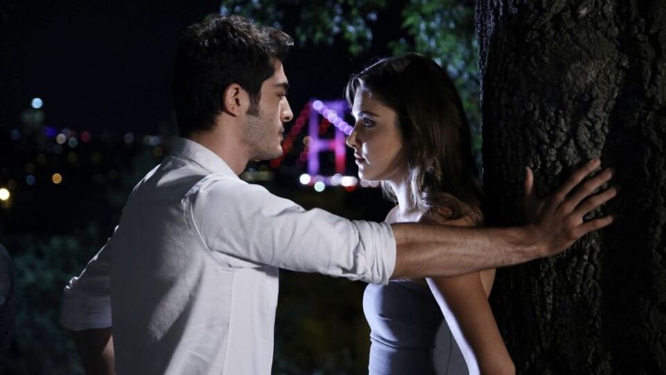 Aşk Laftan Anlamaz'da işler karışıyor!