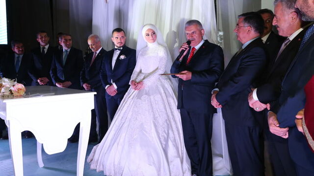 Başbakan Yıldırım yeğeninin nikahında mutluluk formülü verdi